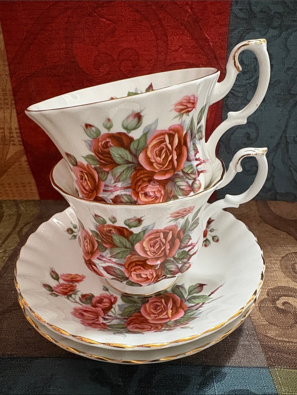 💐Vintage💐Royal Albert “Centennial Rose” Two Cups & Saucers.